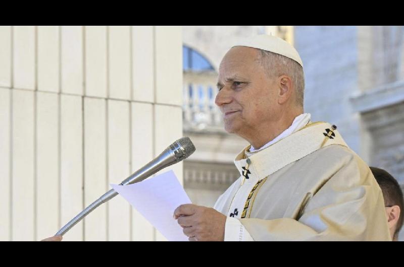 El papa Leoacuten XIV lamentoacute la ldquodevastacioacuten de la guerrardquo y tambieacuten recordoacute a Francisco