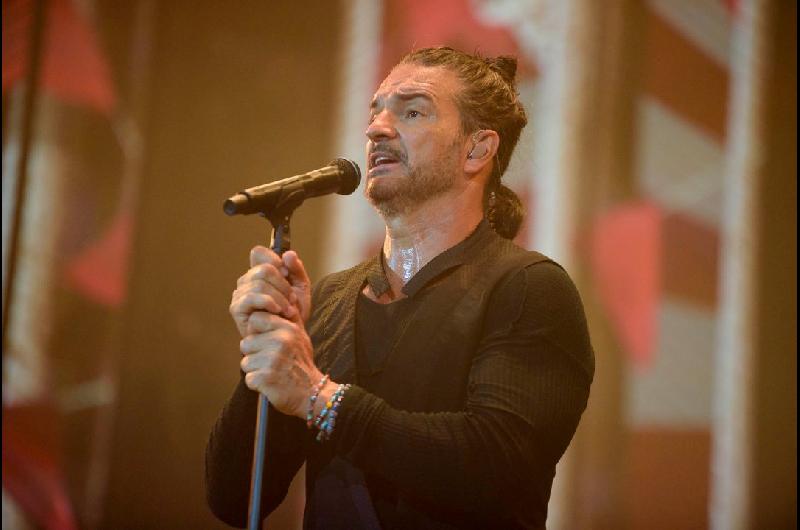 iquestCuaacuteles son los artistas que se presentaraacuten en este 2026