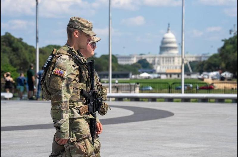 Trump anuncioacute que retiraraacute a la Guardia Nacional de tres ciudades