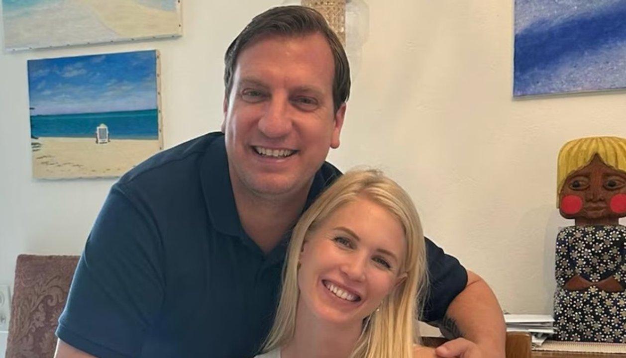 Tras el nacimiento de su hijo Lando Maxi Loacutepez se retira de las redes sociales