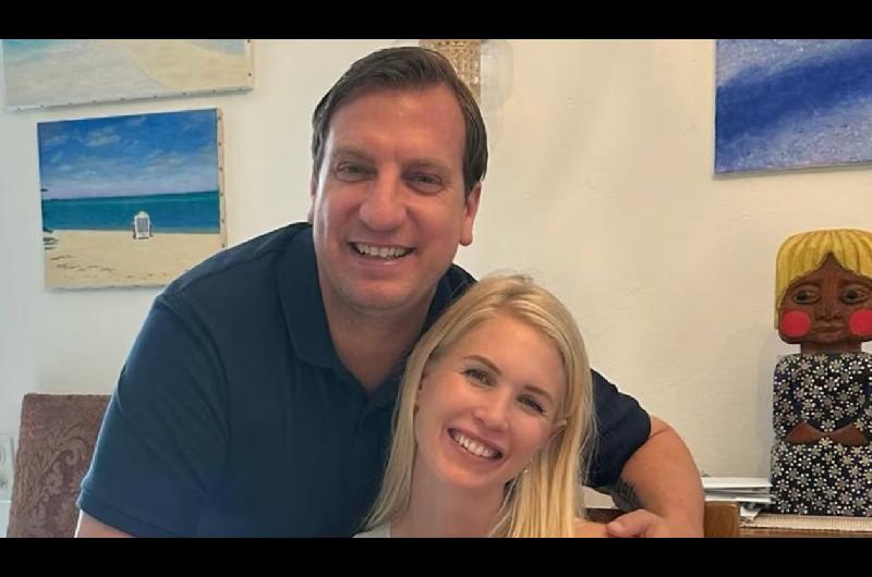 Tras el nacimiento de su hijo Lando Maxi Loacutepez se retira de las redes sociales