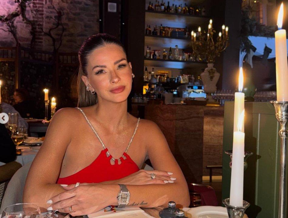 La China Suaacuterez cerroacute el 2025 con una letal respuesta a sus haters pero a los minutos se arrepintioacute