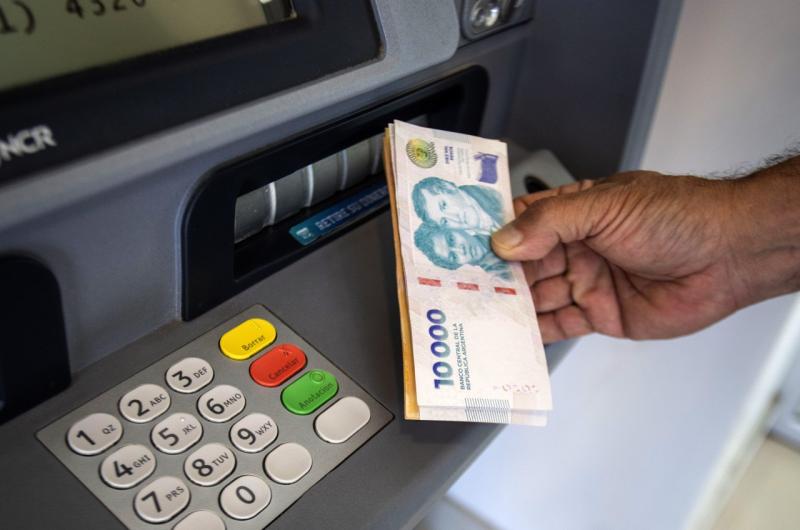 Se inicia el cronograma de pagos de haberes para el personal estatal