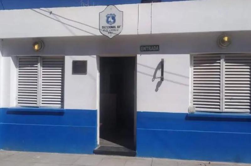 La autopsia al joven que se prendioacute fuego en la comisariacutea de El Chingo seraacute el lunes