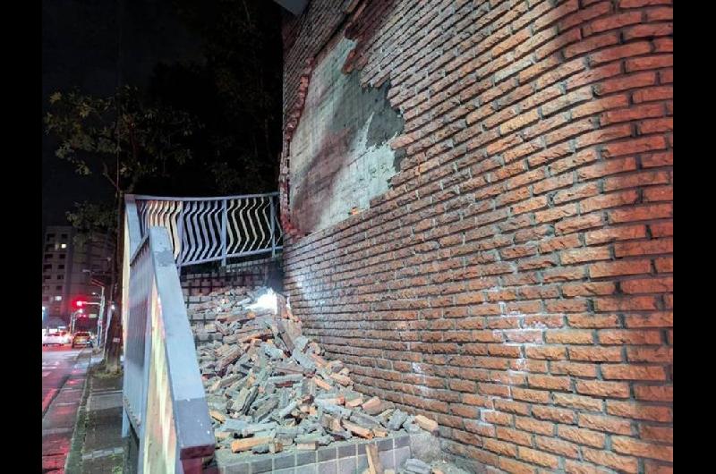 Confirmaron dos muertos y 12 heridos por el fuerte sismo en Meacutexico