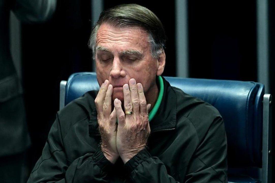 Detuvieron a un exasesor de Bolsonaro por violar el arresto domiciliario tras usar redes sociales