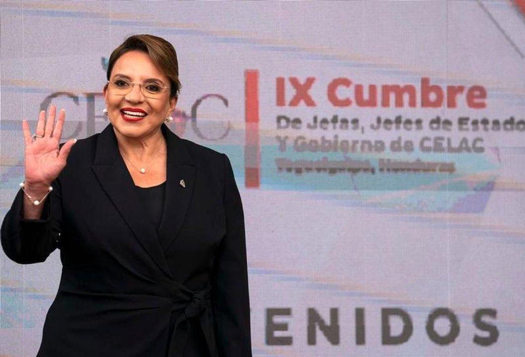 Xiomara Castro calificoacute de barbarie la captura de Maduro y denuncioacute injerencia de Trump en Honduras1
