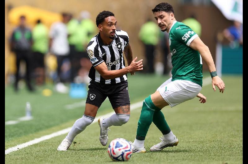 Un equipo brasilentildeo se podriacutea quedar sin su figura por el conflicto en Venezuela