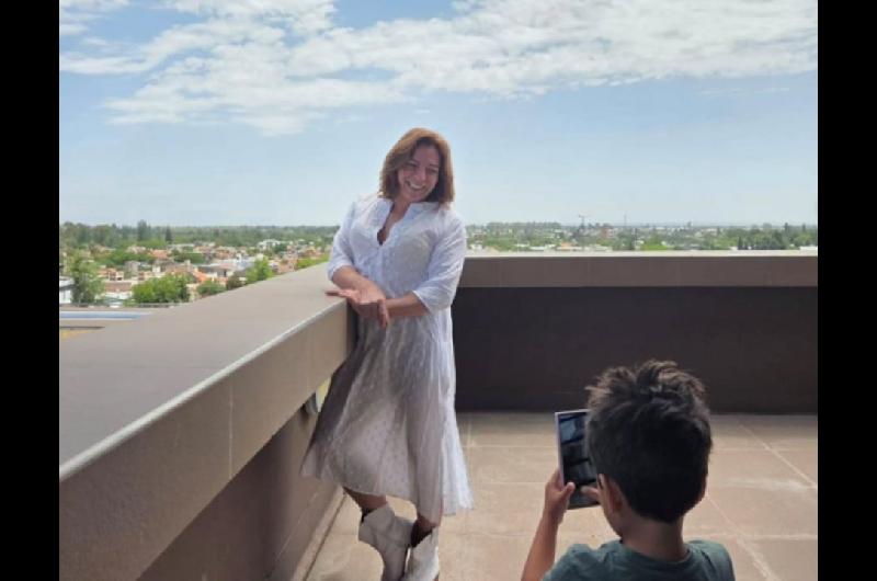 Lizy Tagliani compartioacute una tierna produccioacuten de fotos hecha por su hijo en Mendoza