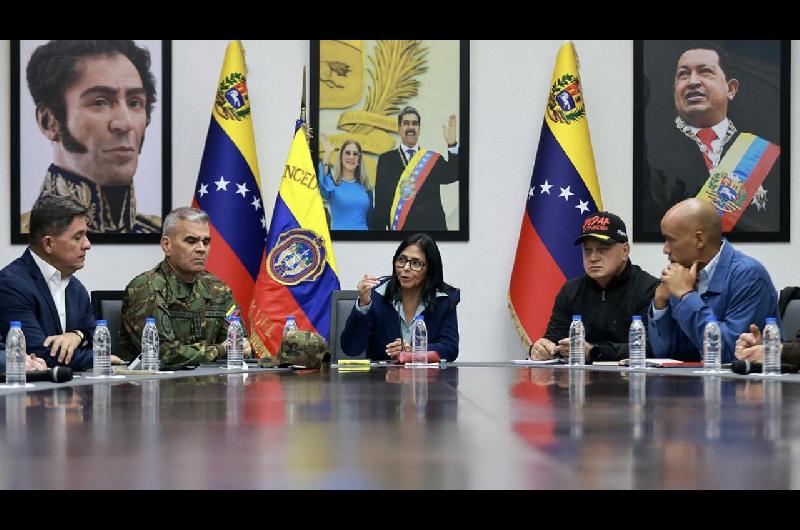 Delcy Rodriacuteguez encabezoacute su primera reunioacuten de gabinete y envioacute ldquoun mensaje a Estados Unidos