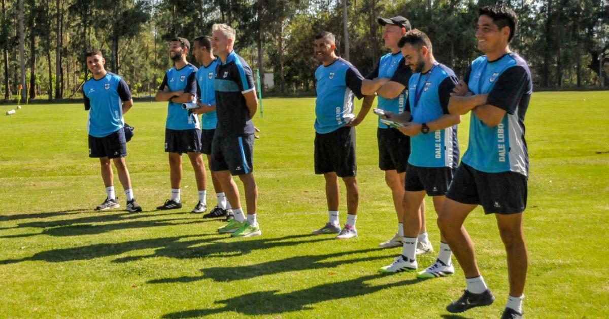 Con refuerzos el Lobo continuacutea con los trabajos de pretemporada