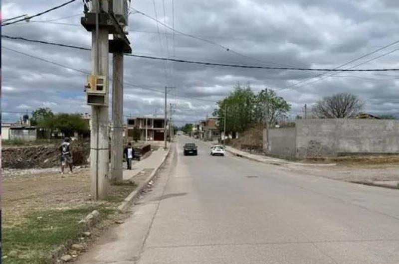 Atropellaron a un joven que volviacutea del pesebre y el conductor se dio a la fuga