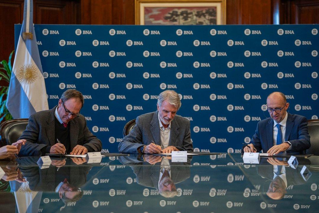 El Gobierno designoacute a Alejandro Henke como vicepresidente del Banco Nacioacuten