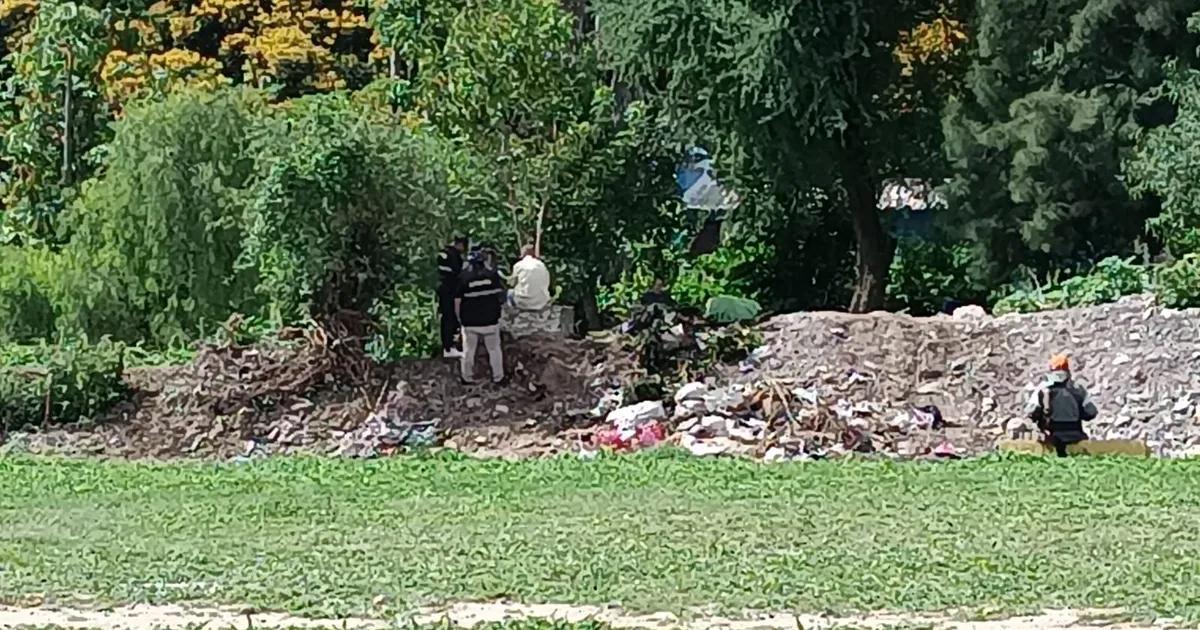 Encontraron un cuerpo en el canal de la muerte en Perico