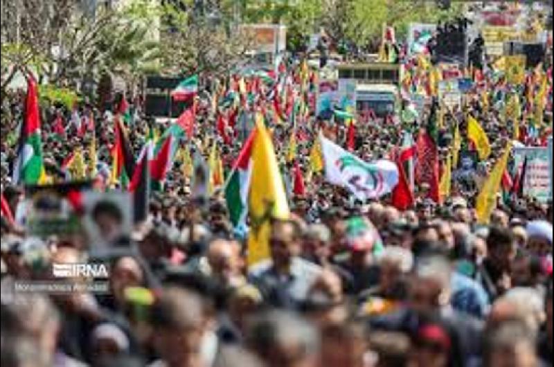 iquestTrump intervendraacute tambieacuten en Iraacuten como amenazoacute- maacutes de 15 muertos y cientos de arrestos por la represioacuten