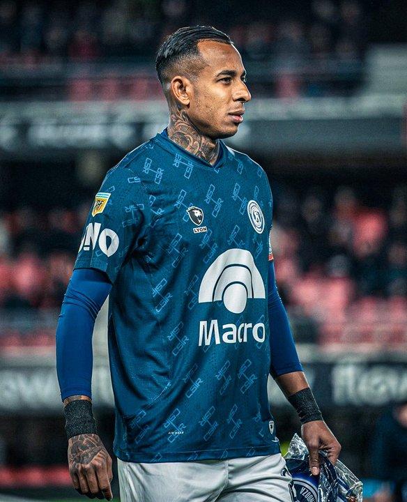 Villa sobre River- ldquoSi me llama Gallardo mantildeana mismo viajordquo