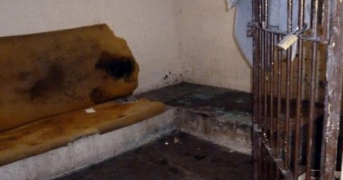 La autopsia reveloacute que el preso se autoagredioacute con fuego