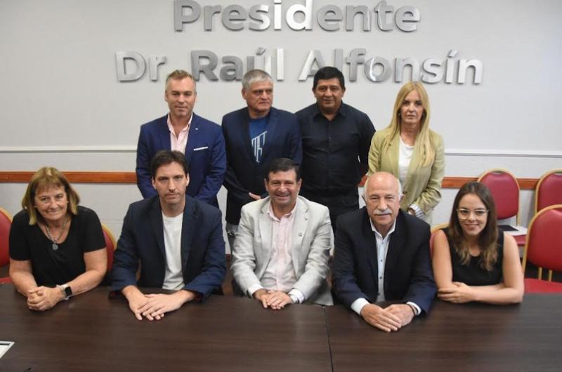 Jujuy Crece impulsa la aplicacioacuten de boleta uacutenica y voto electroacutenico