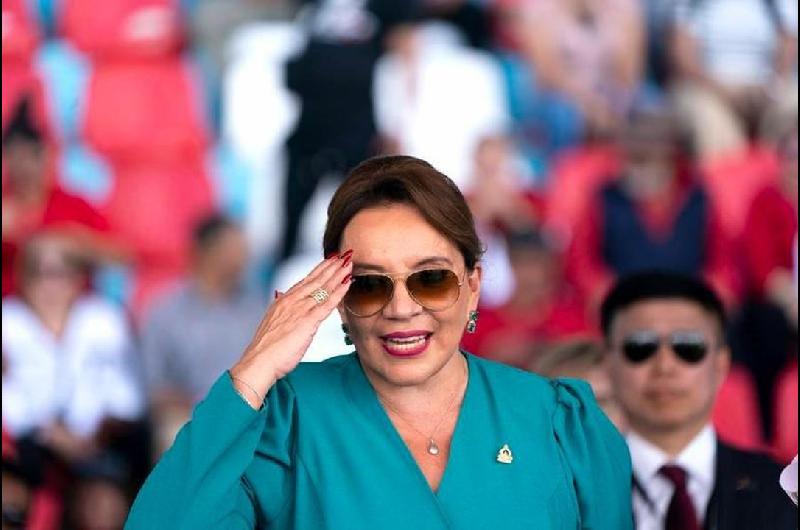 Xiomara Castro reactiva la extradicioacuten con EE UU y denuncia ldquograve contradiccioacutenrdquo por el indulto a Juan Orlando Hernaacutendez