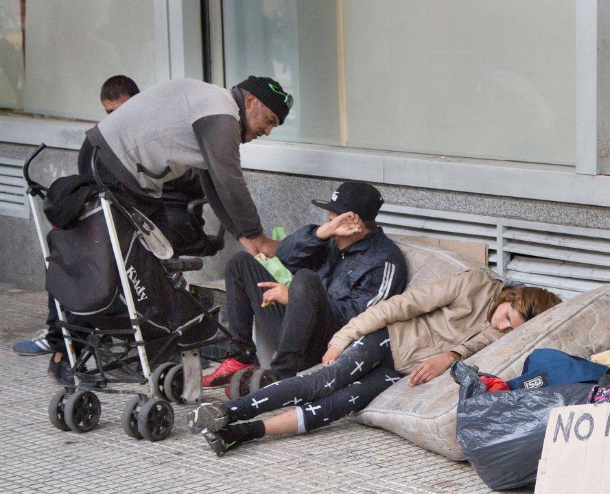 Ingresos- una familia tipo portentildea necesitoacute maacutes de 13 millones en diciembre para no ser pobre