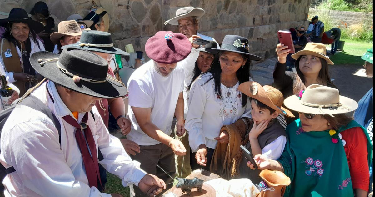 El Enero Tilcarentildeo atrae a gran cantidad de visitantes a la villa turiacutestica 