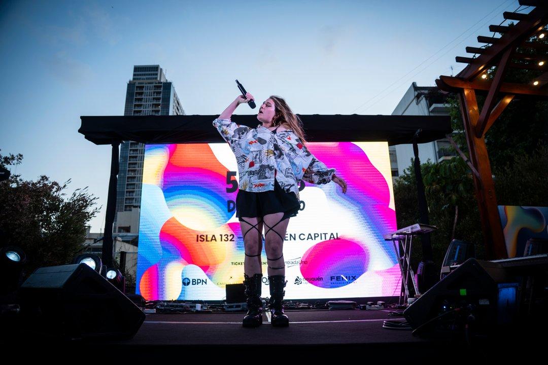 Coacutemo es la grilla de artistas que estaraacuten en la Fiesta Nacional de la Confluencia 2026