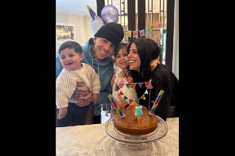 Valentina Cervantes mostroacute su casa en Londres y habloacute de la rutina junto a Enzo Fernaacutendez