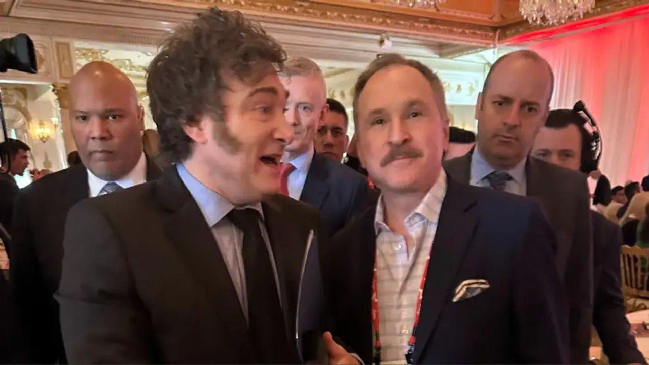 El embajador Peter Lamelas reunido con Santiago Caputo en la Casa Rosada