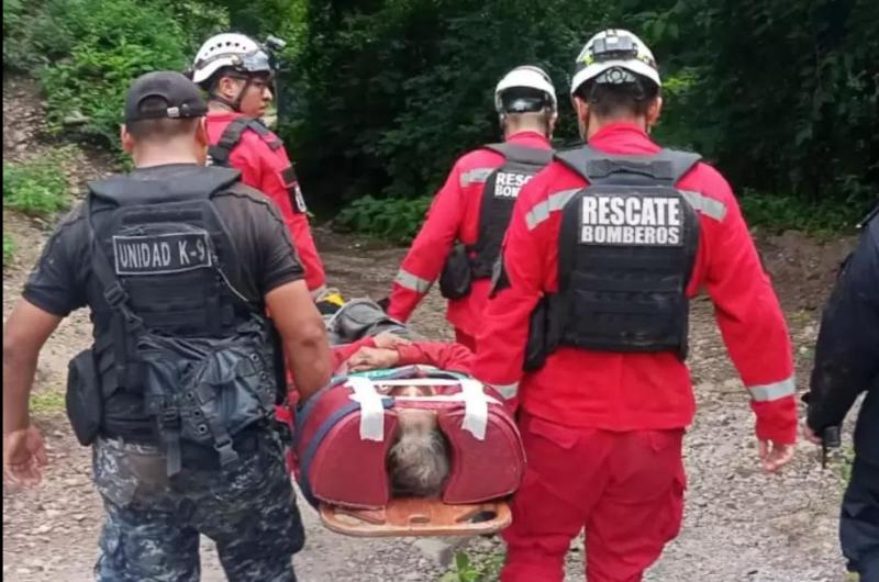 Rescataron a una mujer que estaba desaparecida- habiacutea caiacutedo a un arroyo