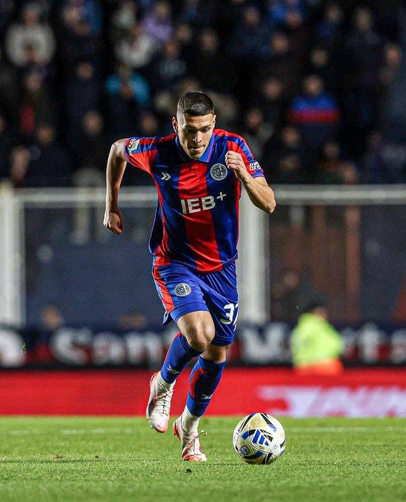 Eliacuteas Baacuteez no viaja a Uruguay con San Lorenzo por una podible venta a la MLS