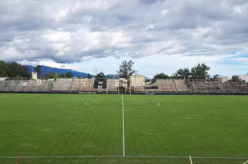 Encontraron un cuerpo en el estadio de Altos Hornos Zapla