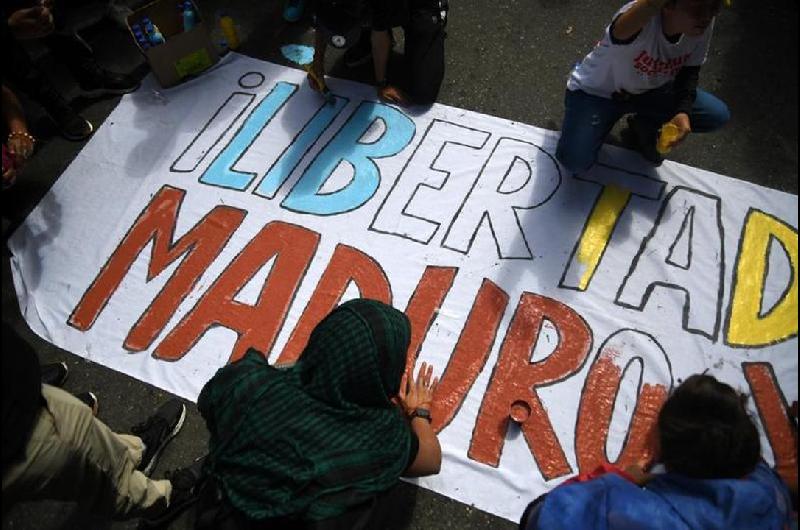 Maduro le pidioacute al pueblo venezolano que ldquoconfiacuteerdquo en Delcy Rodriacuteguez