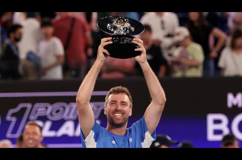 Un tenista amateur sorprendioacute a Sinner y ganoacute un milloacuten de doacutelares australianos