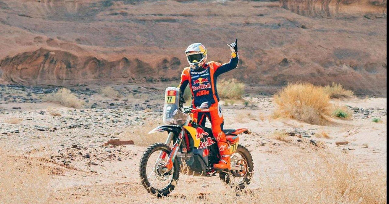 Rally Dakar- buena etapa de Luciano Benavides que le pisa los talones al liacuteder en motos