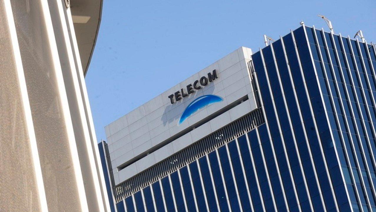 Maacutes reservas para el Banco Central- Telecom colocoacute deuda por USD 600 millones