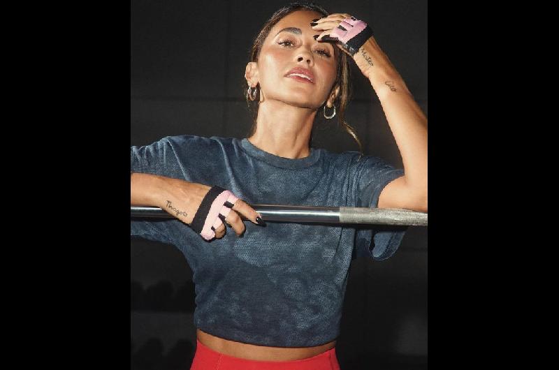 Anto Roccuzzo sorprendioacute con una microbikini y revolucionoacute las redes