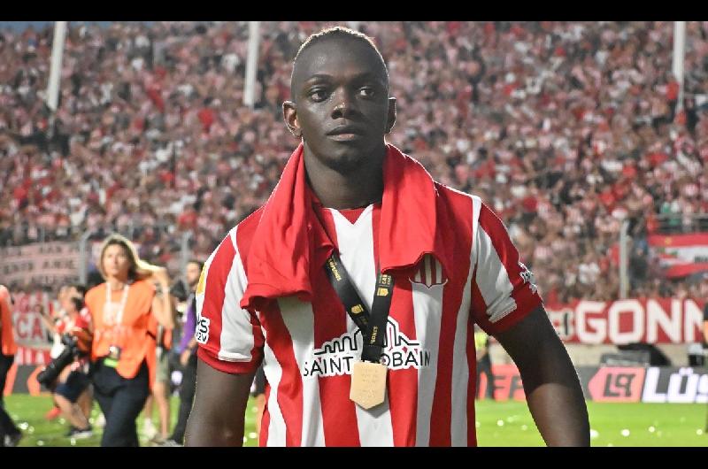 Cetreacute negoacute querer jugar en River- Nunca hableacute de suentildeos personales