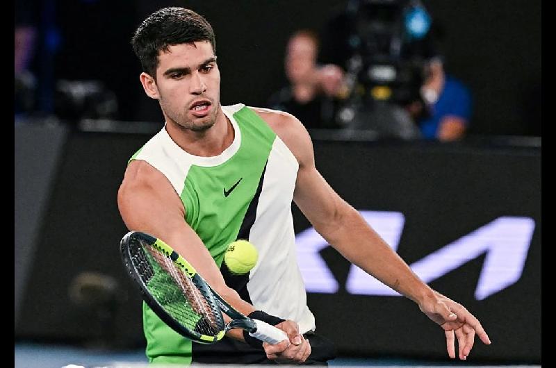 Contundente triunfo de Alcaraz sobre Walton en su debut en el Australia Open
