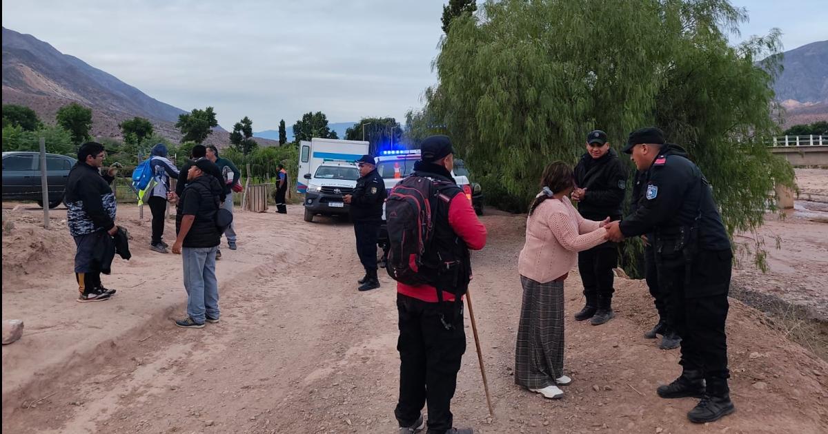 Rescataron a un turista que se habiacutea extraviado en el cerro Paleta del Pintor