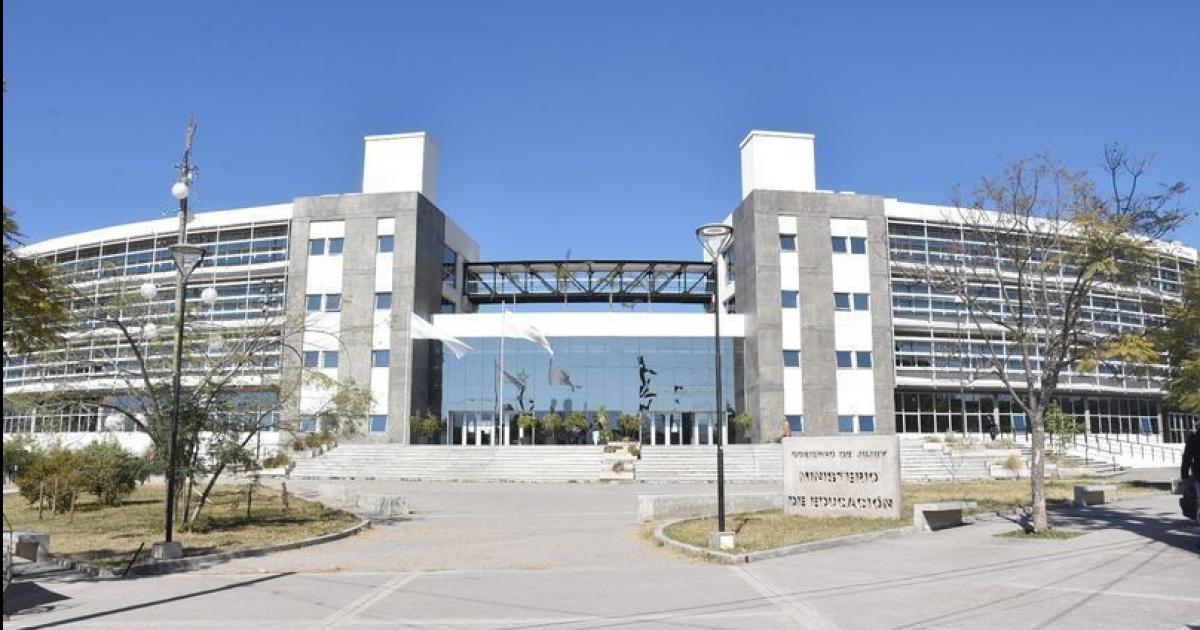 Las clases inician el lunes 2 de marzo y establecieron fechas de tutoriacuteas y exaacutemenes