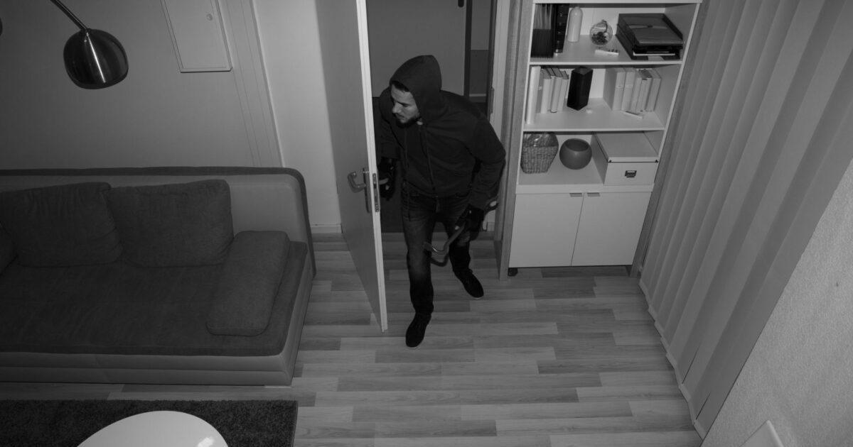 Robos millonarios en dos viviendas de Palma Sola y Alto Comedero