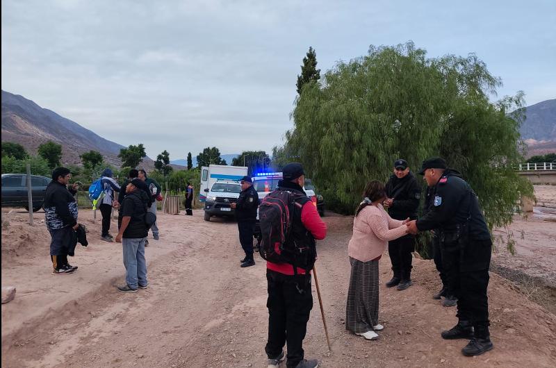 Rescataron a un turista que se habiacutea extraviado en el cerro Paleta del Pintor