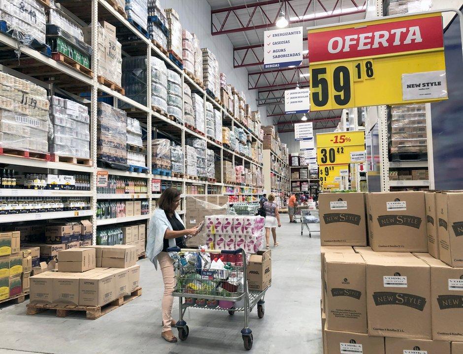 La inflacioacuten mayorista se aceleroacute en diciembre y cerroacute el 2025 con el menor nivel en ocho antildeos