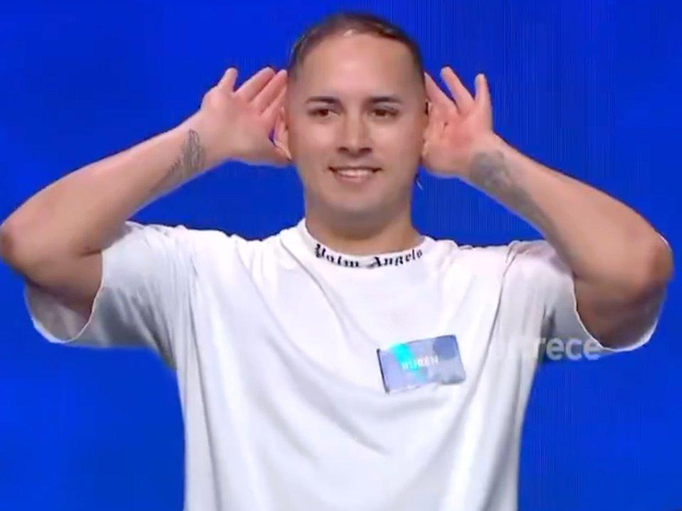 Viral- participante de The Balls hincha de River sorprendioacute a Vicuntildea con un tatuaje de Riquelme