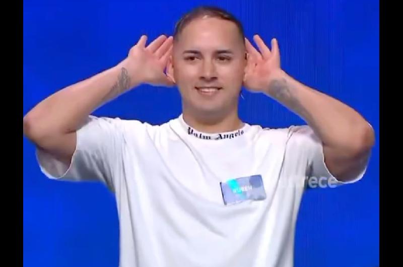 Viral- participante de The Balls hincha de River sorprendioacute a Vicuntildea con un tatuaje de Riquelme