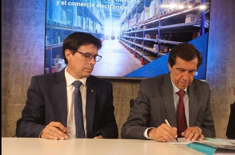 Menos impuestos para la creacioacuten de maacutes empleo