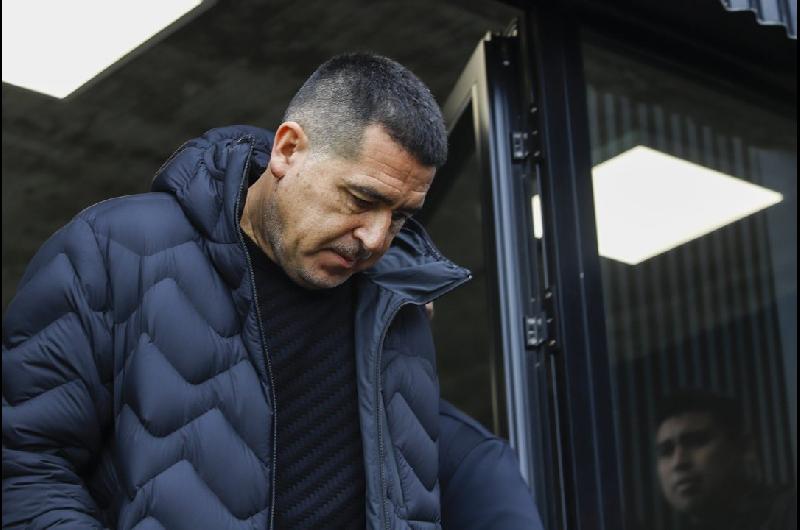 Boca atraviesa un mercado sin refuerzos y la gestioacuten Riquelme suma dudas