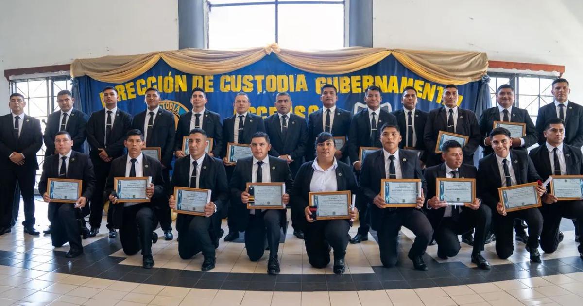Oficializaron ascensos de personal de la Direccioacuten de Custodia Gubernamental