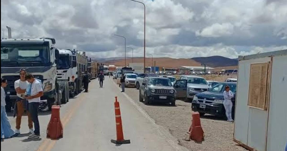 Chile mantendraacute cerrado el Paso de Jama hasta el lunes