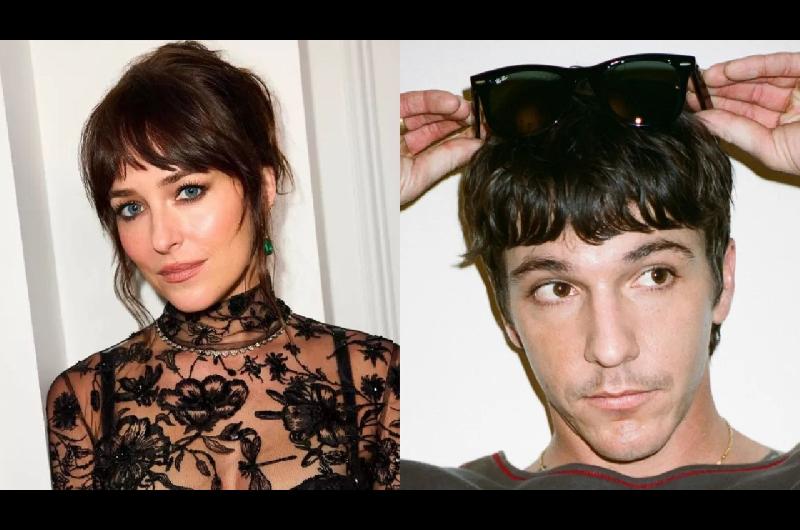 Dakota Johnson fue captada en una cita romaacutentica con Role Model 